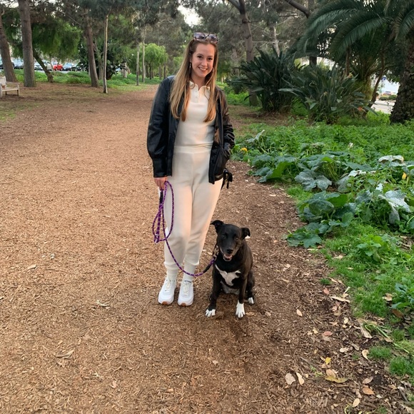 Meet your Posher, Leslie - Picture 3 of 13